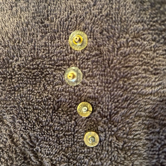 Stunning Patricia Locke post earrings with blue stone. - Picture 3 of 3